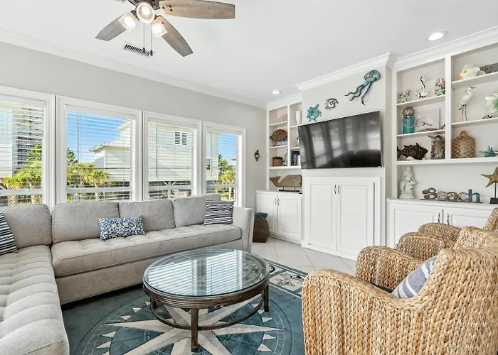 Apartment Dog Friendly 3 Bedroom House - Lagoon Front Neighborhood - Free Daily Activities *