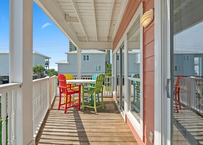 Dog Friendly 3 Bedroom House - Lagoon Front Neighborhood - Free Daily Activities * Gulf Shores