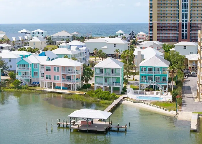 Apartment Dog Friendly 3 Bedroom House - Lagoon Front Neighborhood - Free Daily Activities *
