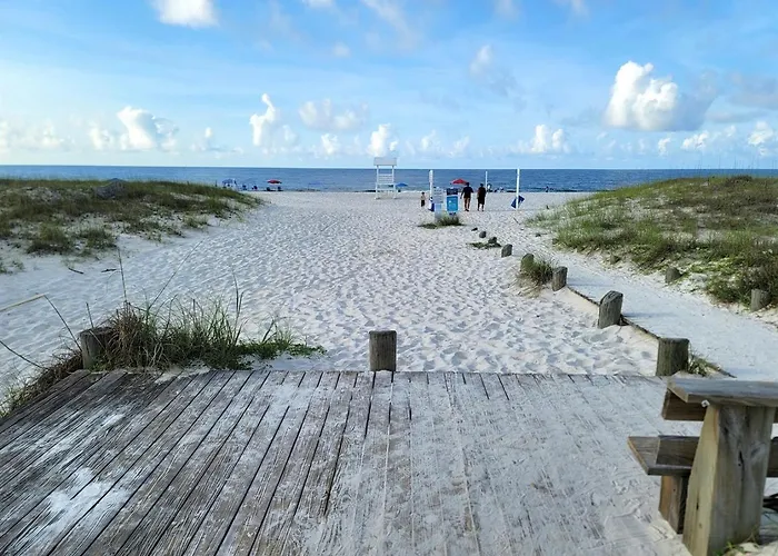 Apartment Dog Friendly 3 Bedroom House - Lagoon Front Neighborhood - Free Daily Activities *